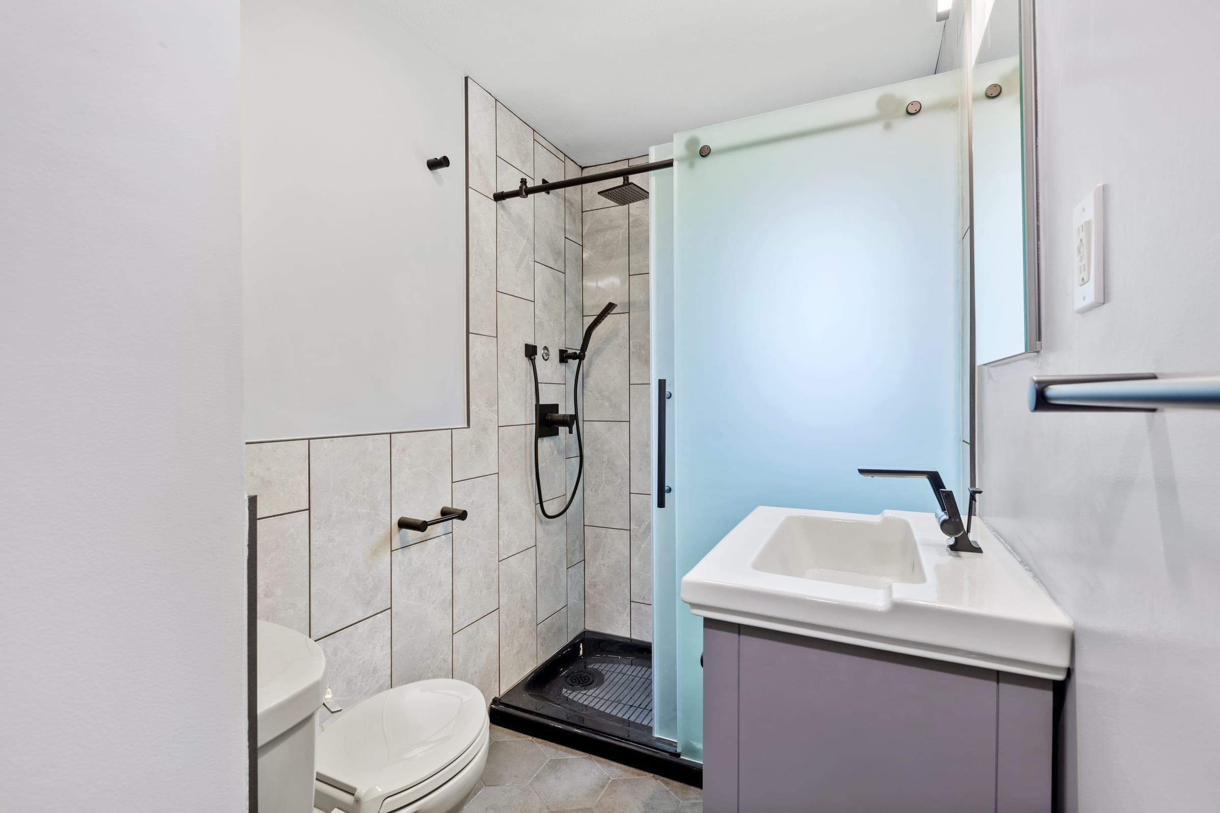 Brownsville Road — Three Bathrooms — Bathrooms in Whitehall