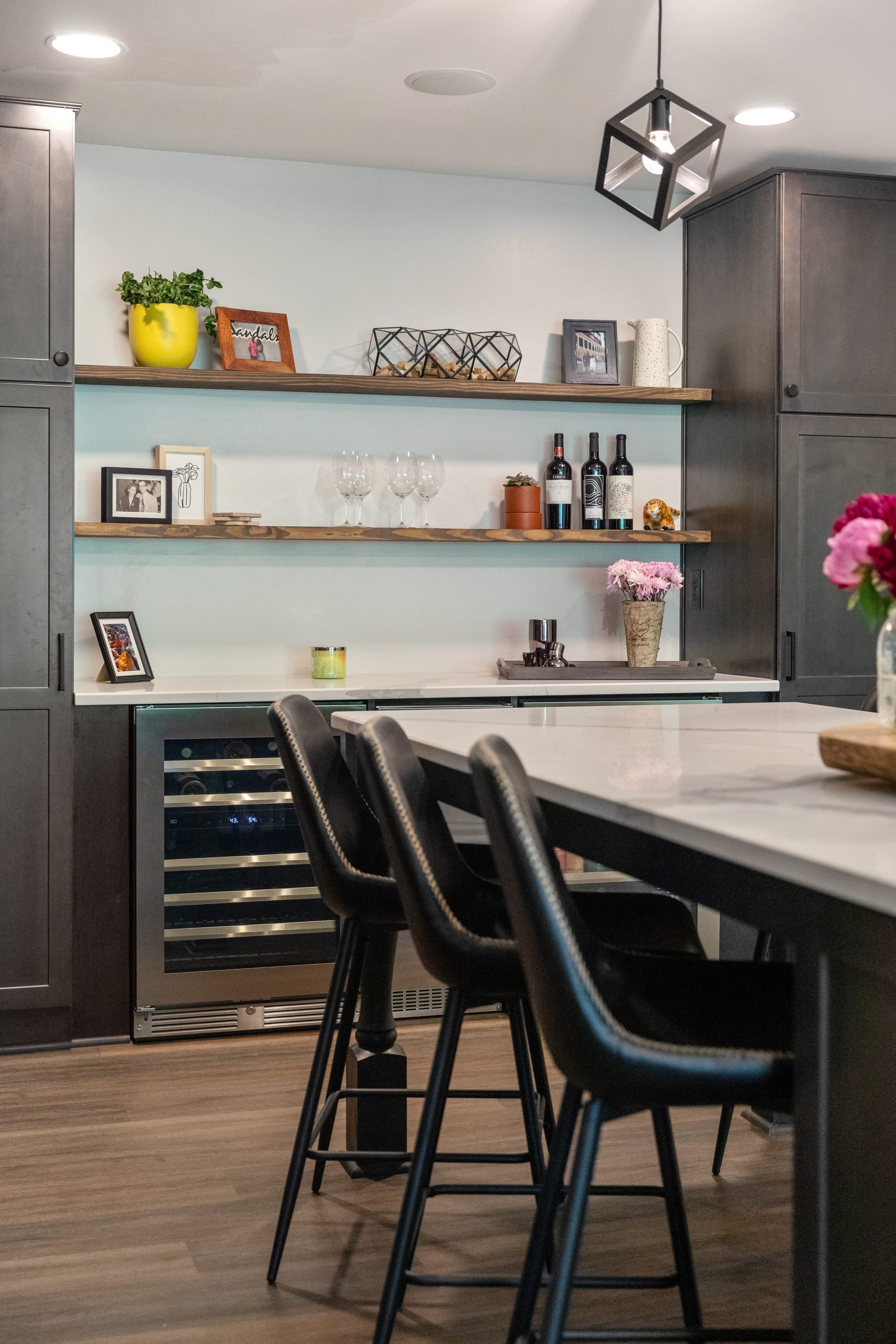 Fox Terrier Drive — Kitchen & Master Suite detail 6