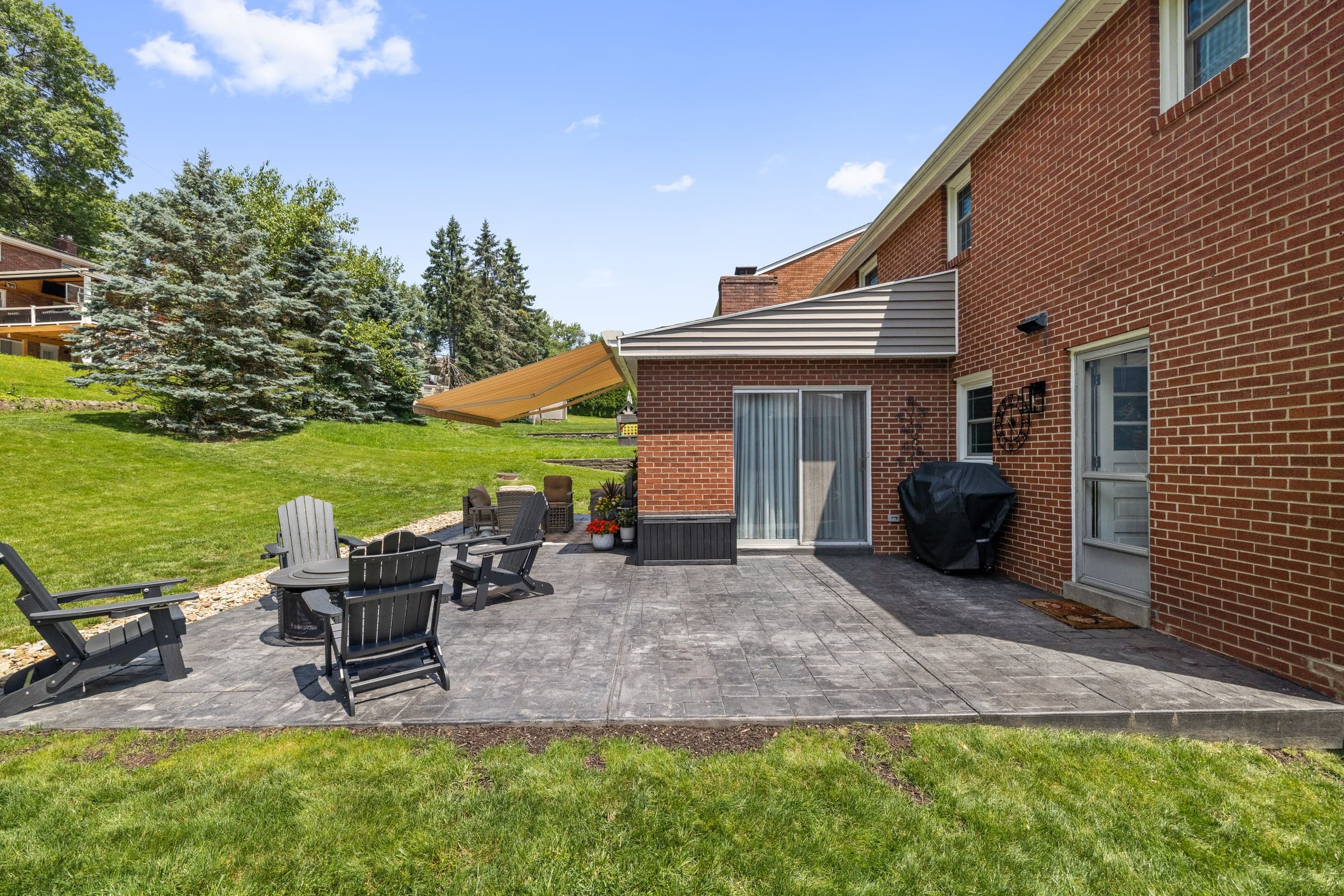 Hayson Avenue Patio — outdoor in Banksville