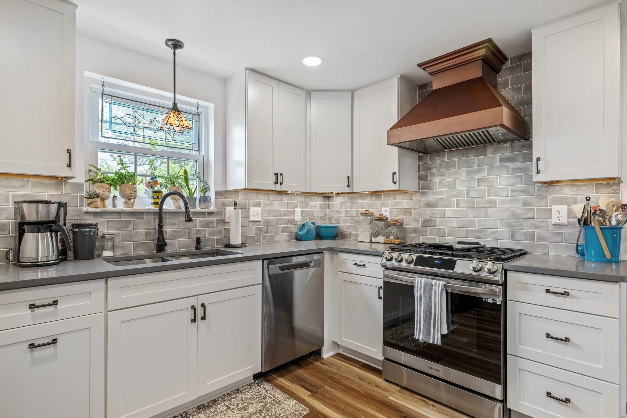 Nix Drive Kitchen detail 1