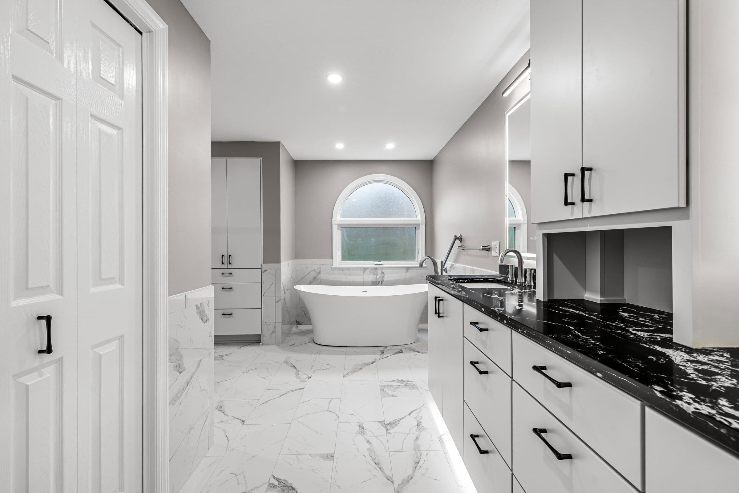 Rossmoor Drive Primary Bath — Bathrooms in Upper St. Clair