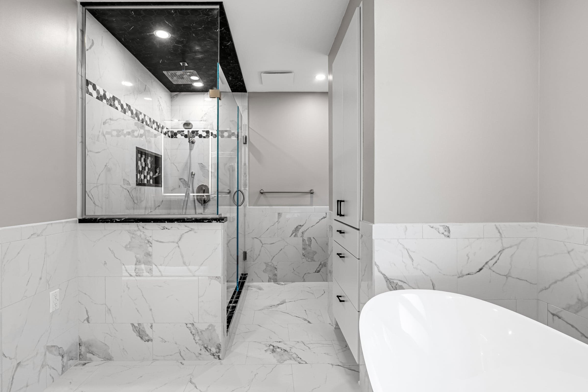 Rossmoor Drive Primary Bath detail 6