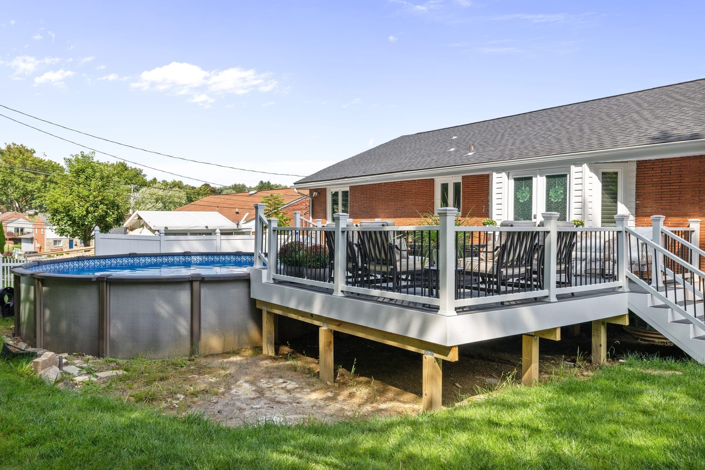 Windvale Drive Deck & Pergola detail 3