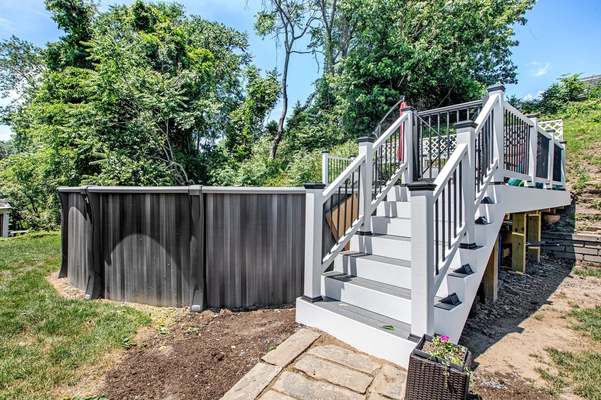 Worcester Drive Deck — Outdoor in Mt. Lebanon