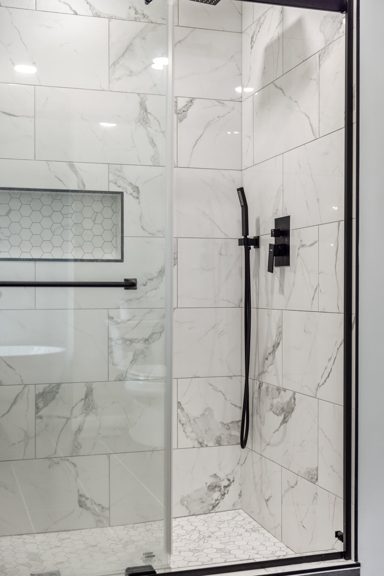 Bathroom contractor work in Munhall