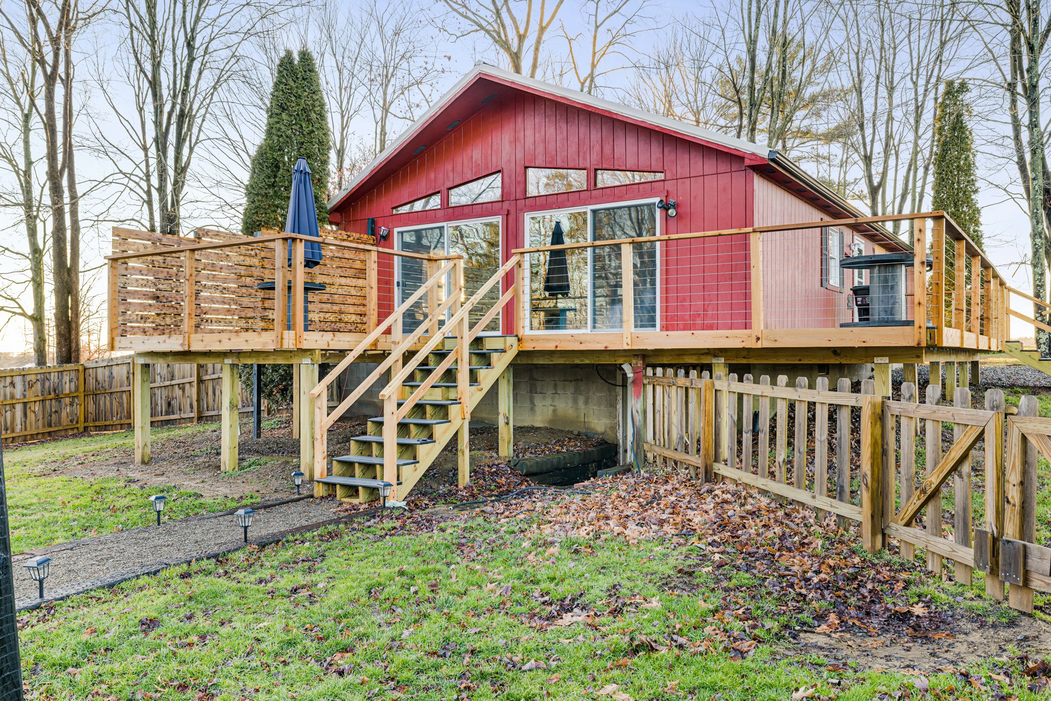 Backyard deck builder Pittsburgh