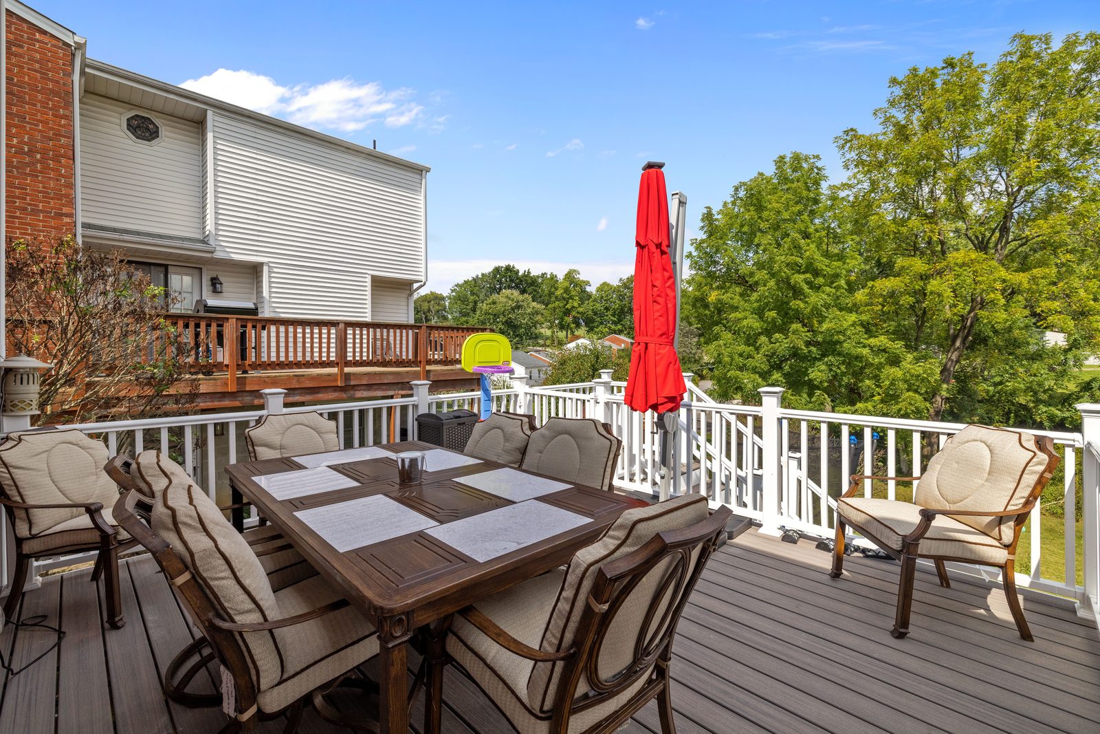 Composite deck dining outdoor Pittsburgh