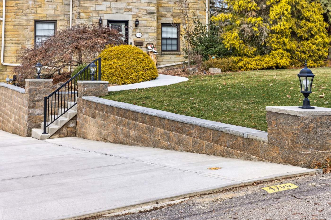 Driveway contractor South Hills