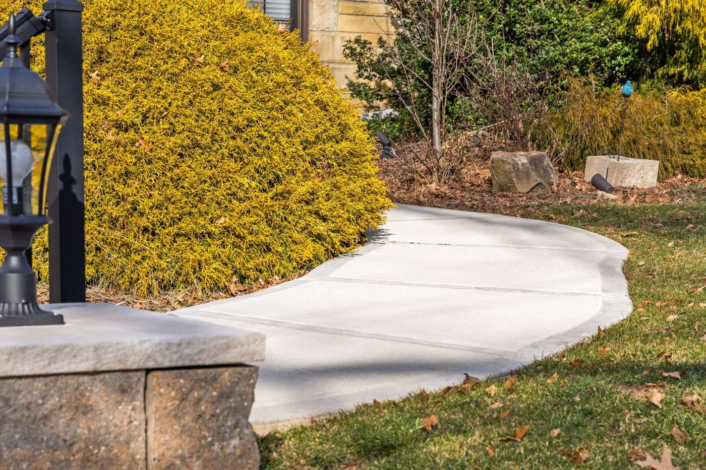 Retaining wall driveway Pittsburgh