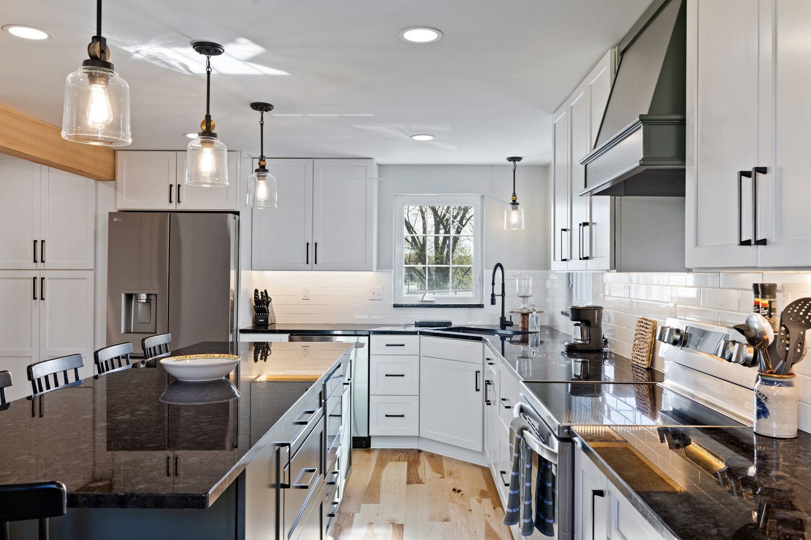 Custom kitchen cabinet installation