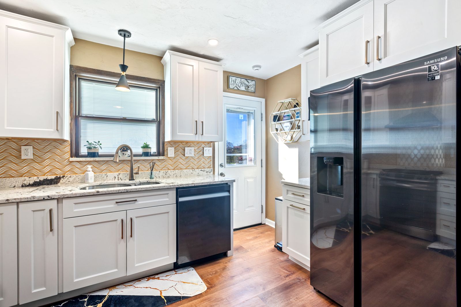 Kitchen island installation service